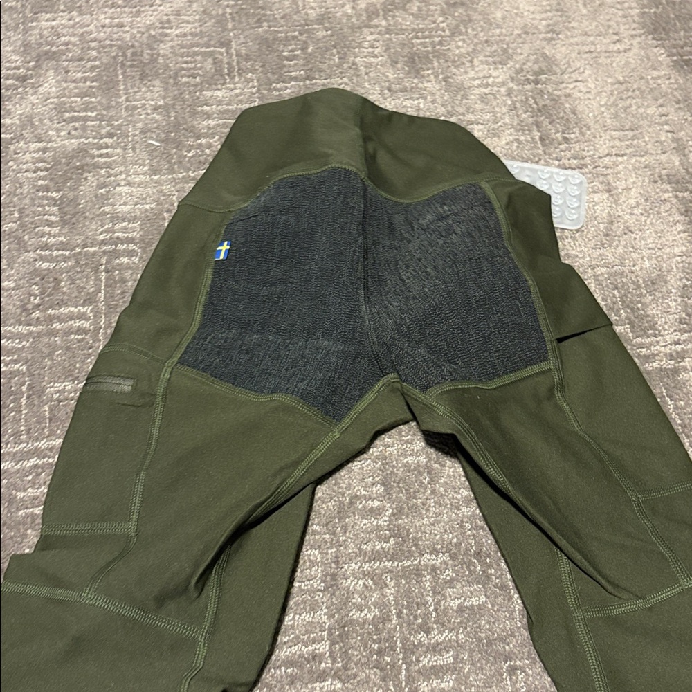 Fjallraven Green and Black Leggings - Picture 2 of 5